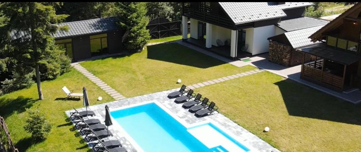Berghaus Bukovel Villa Buitenkant foto