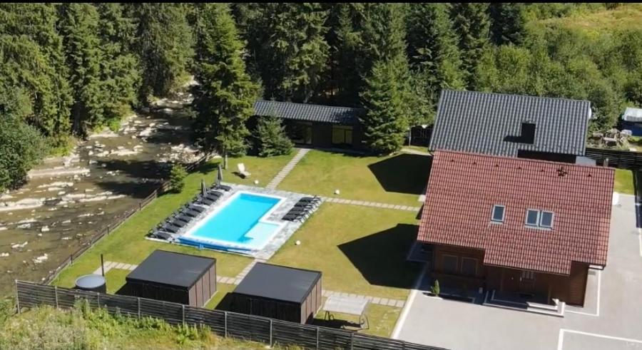 Berghaus Bukovel Villa Buitenkant foto