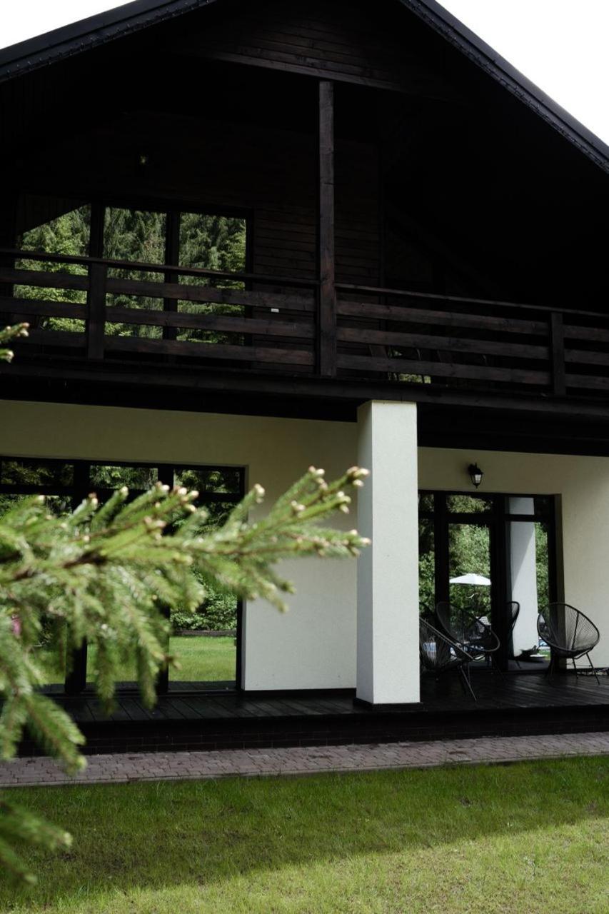 Berghaus Bukovel Villa Buitenkant foto