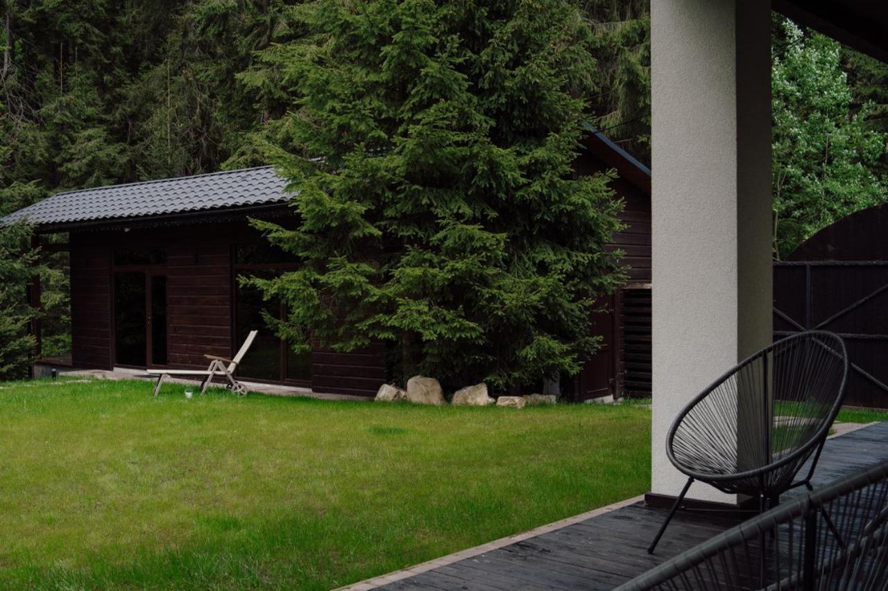 Berghaus Bukovel Villa Buitenkant foto